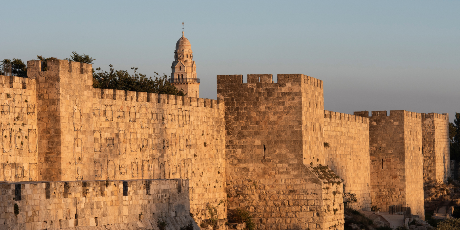 Walls of the Old City of Jerusalem (Shutterstock.com)