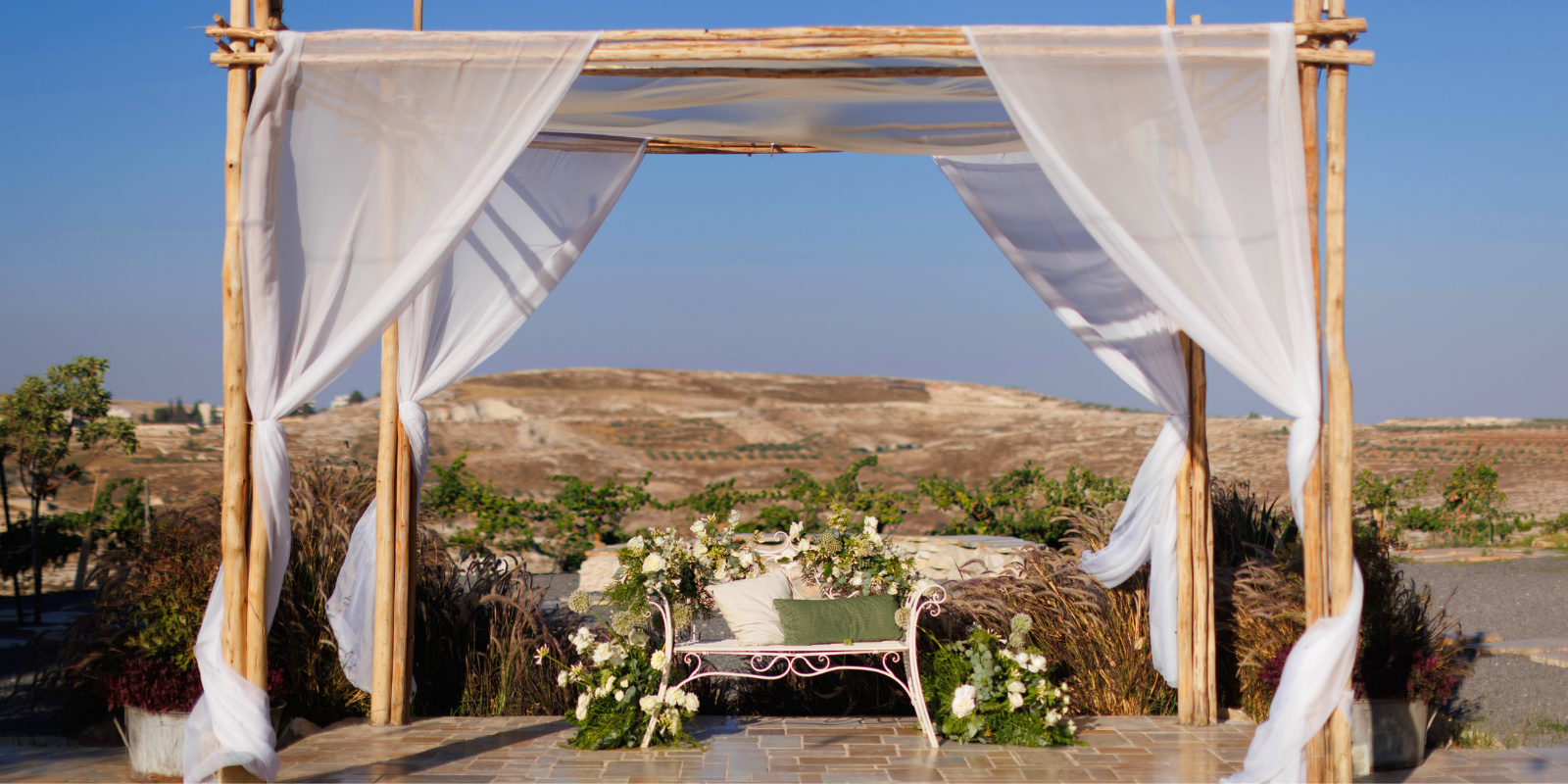A Jewish wedding canopy in Israel (Shutterstock.com)