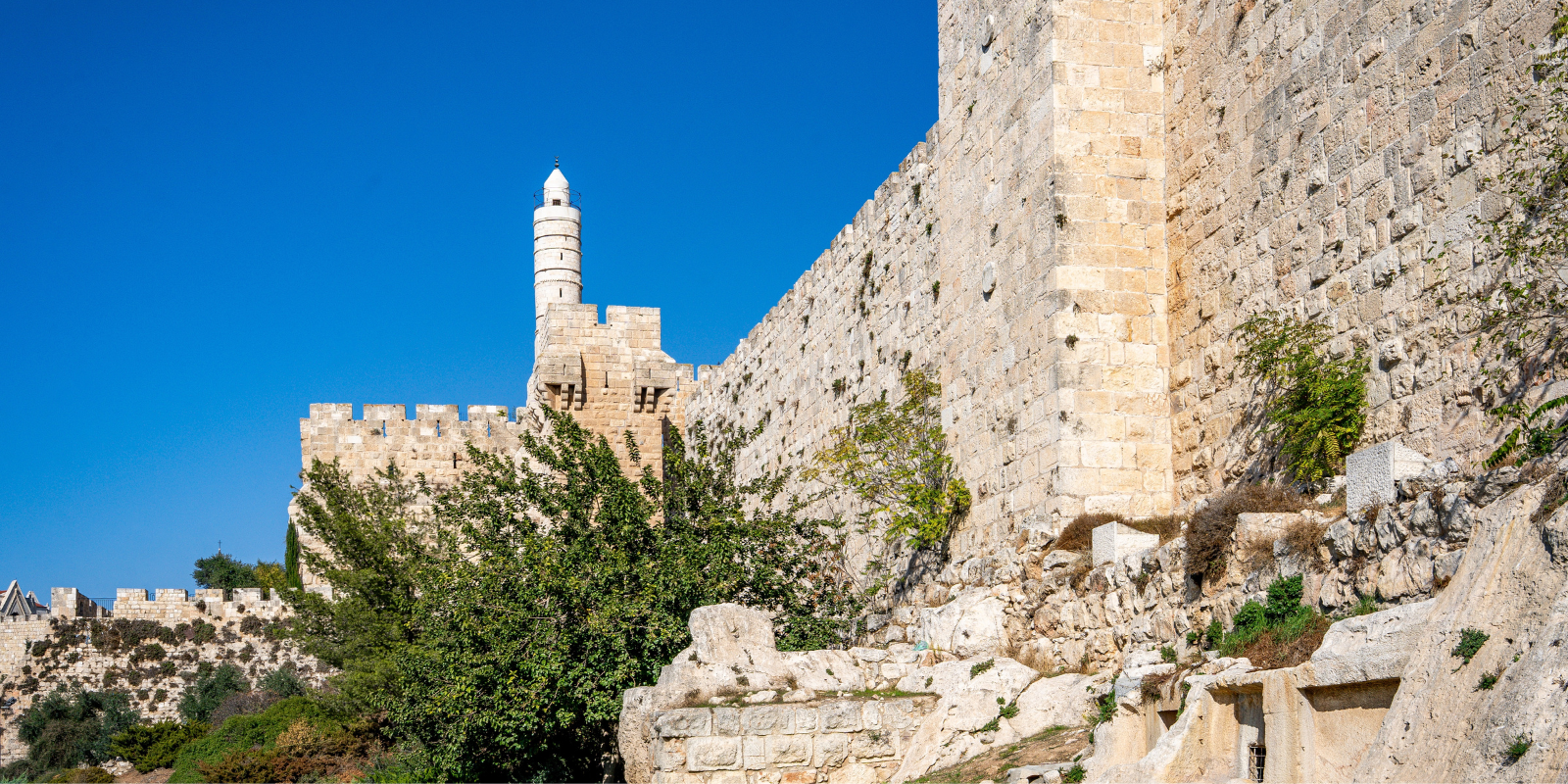 Tower of David and the Old City walls (Shutterstock)