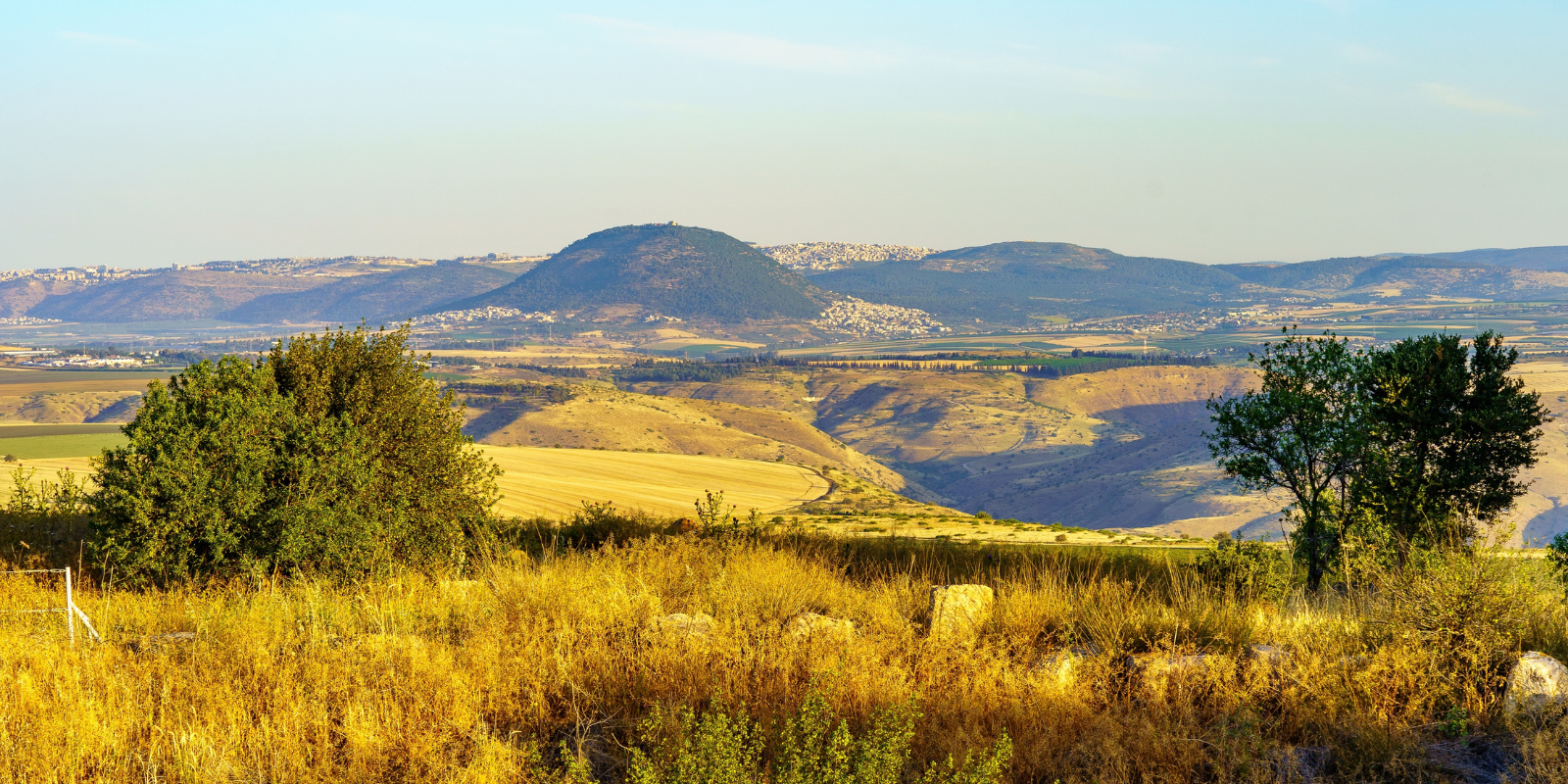 View of Mount Tabor and the Lower Galilee landscape (RnDmS, Shutterstock.com)