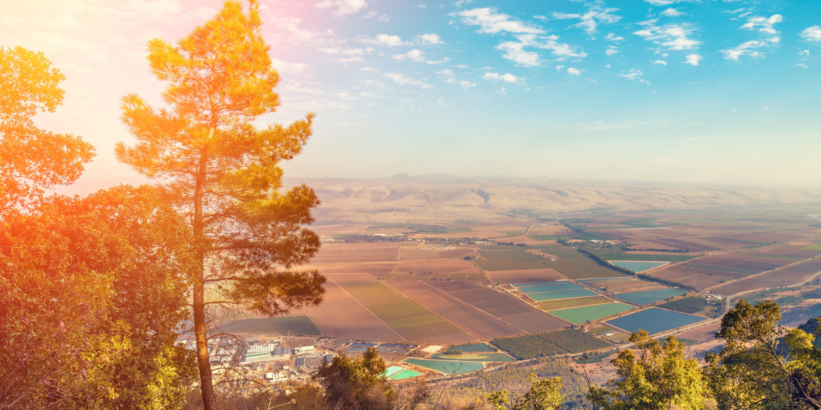 Sunlight spills across the valleys of northern Israel (vvvita, Shutterstock.com)